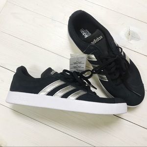 Adidas Court skate shoes in black suede / silver